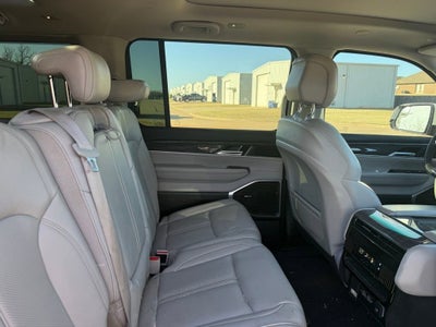 2022 Jeep Wagoneer Series II