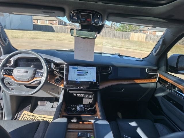 2022 Jeep Grand Wagoneer Series III