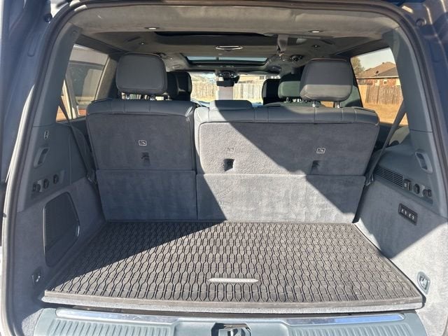 2022 Jeep Grand Wagoneer Series III