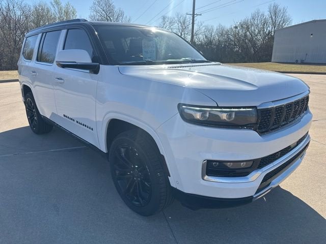 2022 Jeep Grand Wagoneer Series III