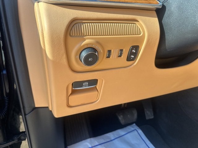 2023 Jeep Grand Wagoneer Series III