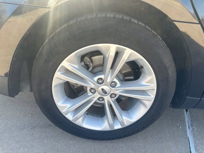 2015 Ford Taurus SEL