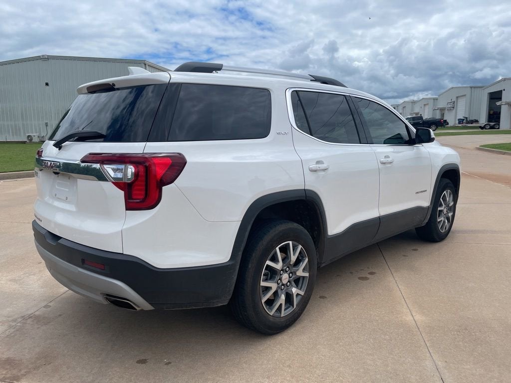 2023 GMC Acadia SLT