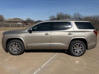 2022 GMC Acadia Denali