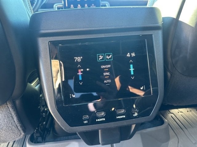 2025 GMC Yukon Denali Ultimate