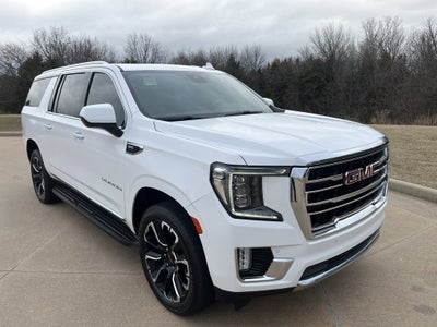 2023 GMC Yukon XL SLT