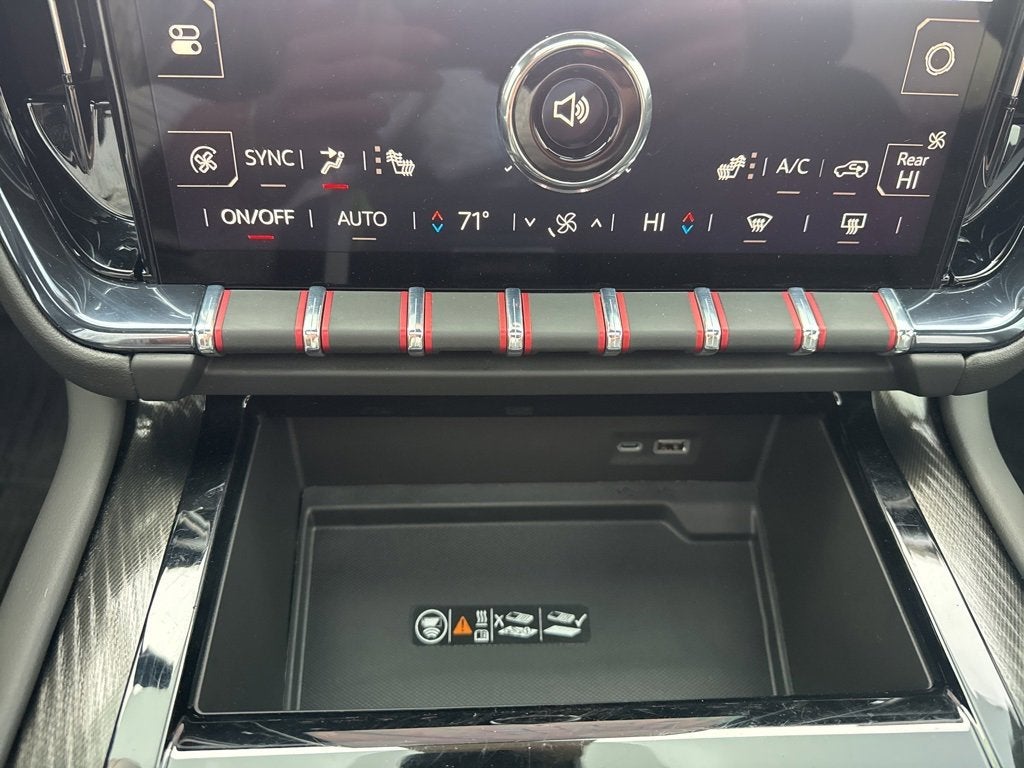 2025 GMC Yukon XL AT4