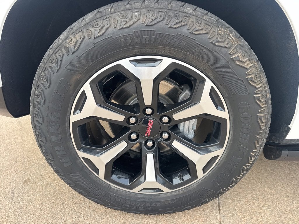 2025 GMC Yukon XL AT4