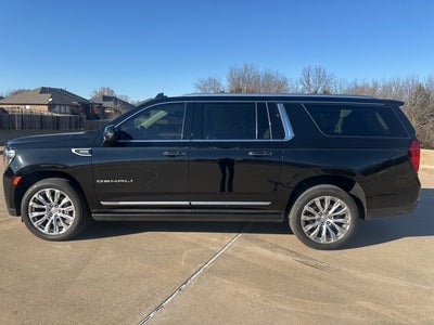 2023 GMC Yukon XL Denali