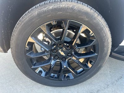 2025 Chevrolet Suburban LT