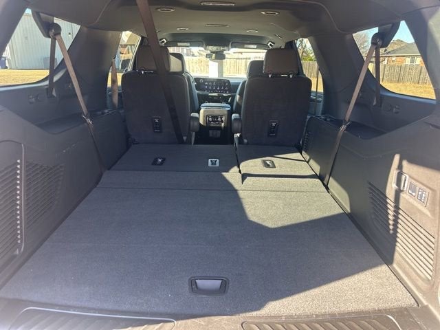 2025 Chevrolet Suburban LT