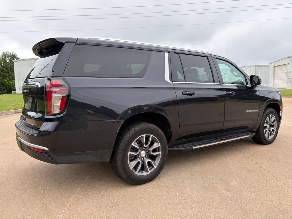 2022 Chevrolet Suburban LT