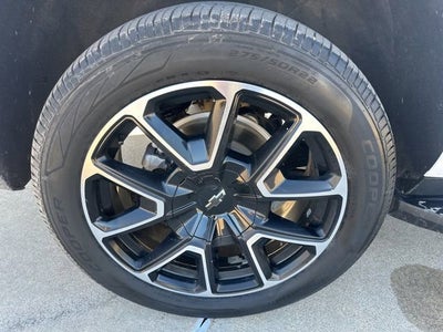 2023 Chevrolet Suburban RST