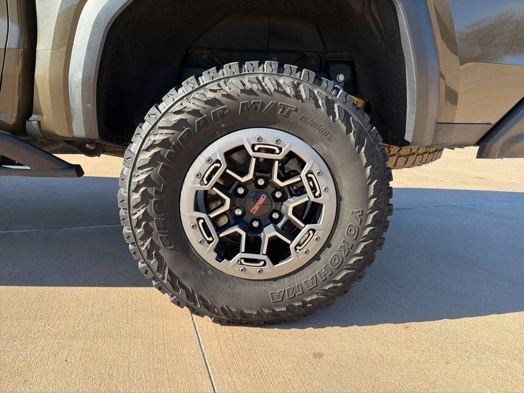 2023 GMC Canyon AT4X