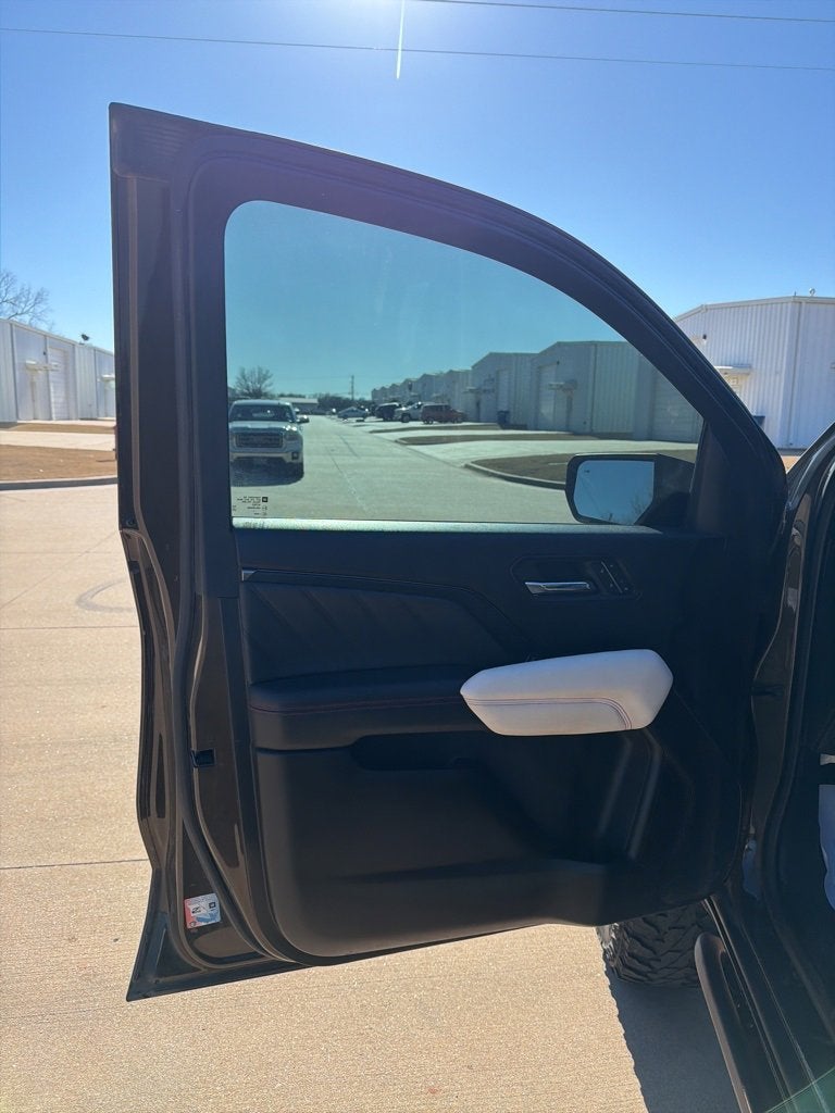 2023 GMC Canyon AT4X