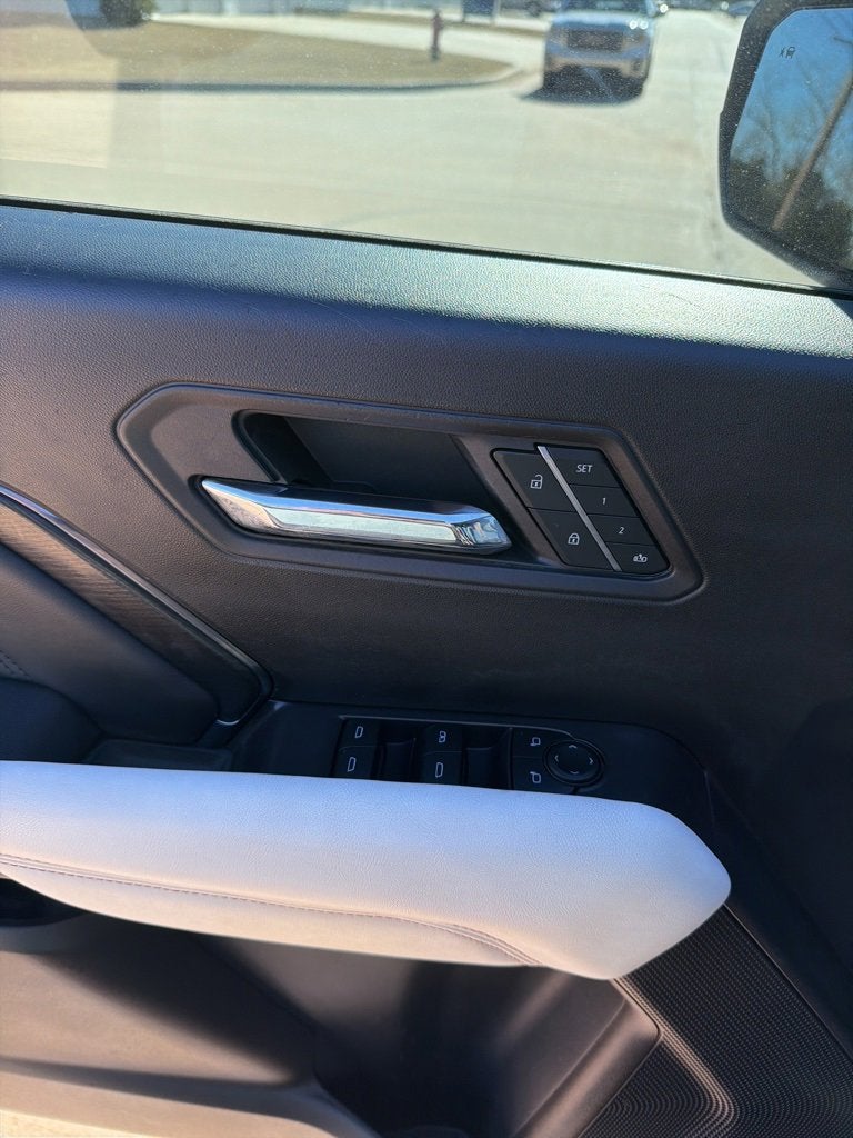 2023 GMC Canyon AT4X