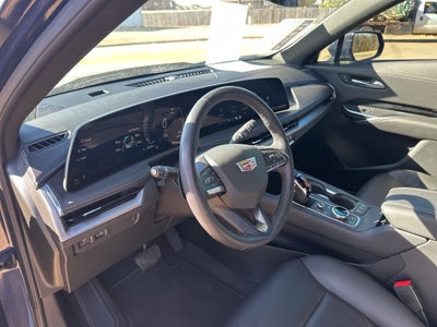 2024 Cadillac XT4 Luxury