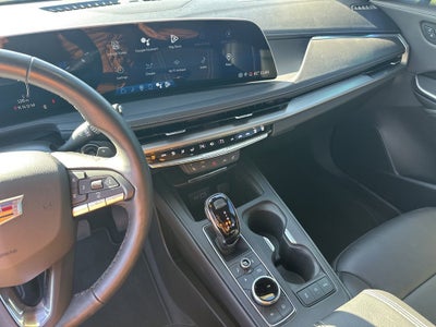 2024 Cadillac XT4 Luxury