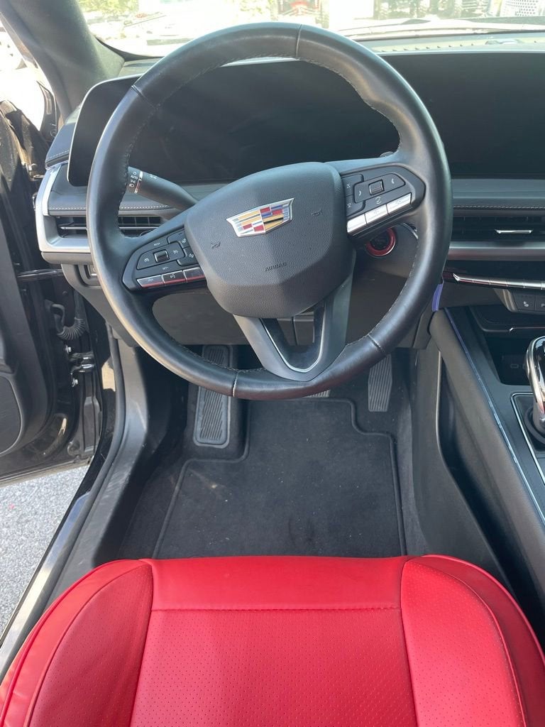 2024 Cadillac XT4 Luxury