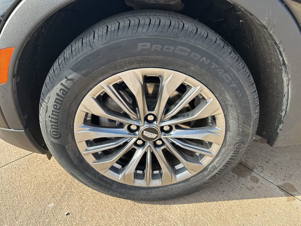 2024 Cadillac XT4 Premium Luxury