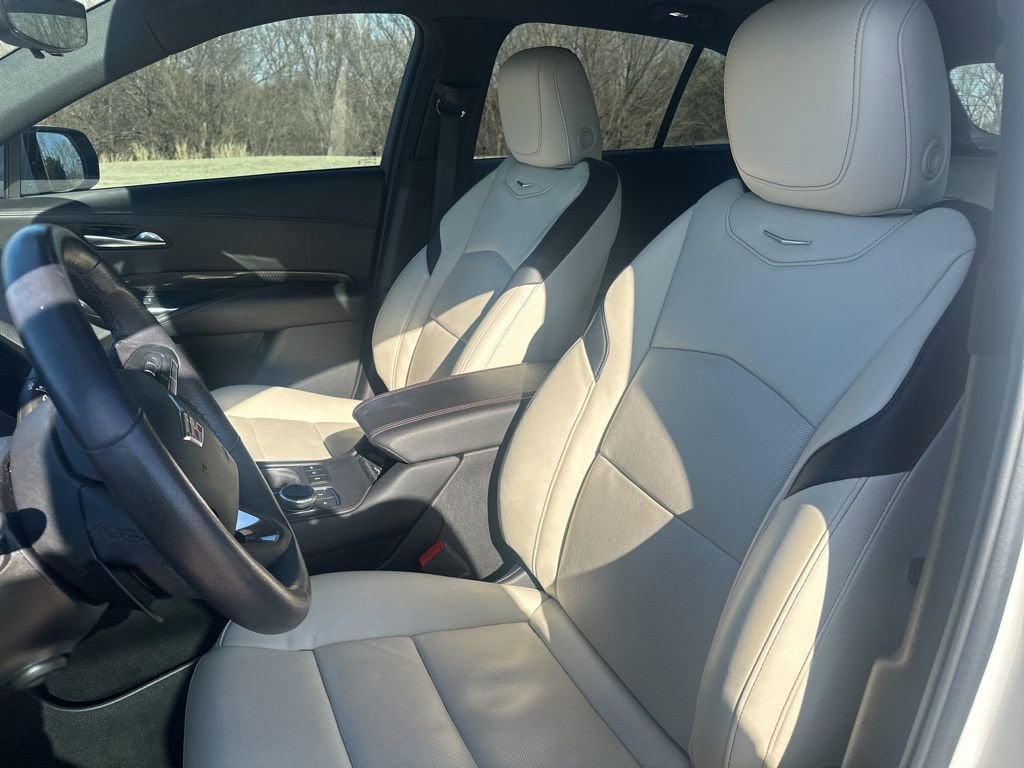 2023 Cadillac XT4 Sport