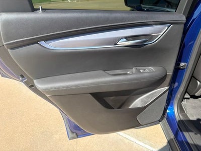 2025 Cadillac XT5 Luxury