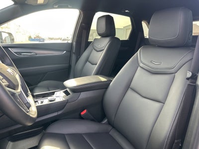 2025 Cadillac XT5 Luxury