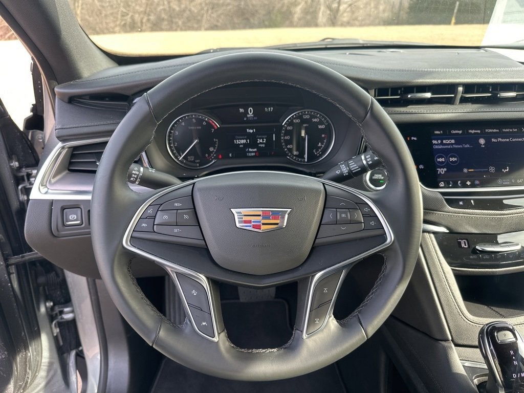 2025 Cadillac XT5 Luxury