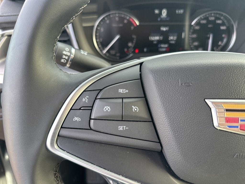 2025 Cadillac XT5 Luxury