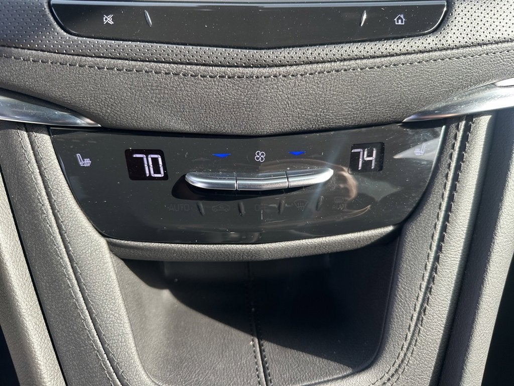 2025 Cadillac XT5 Luxury