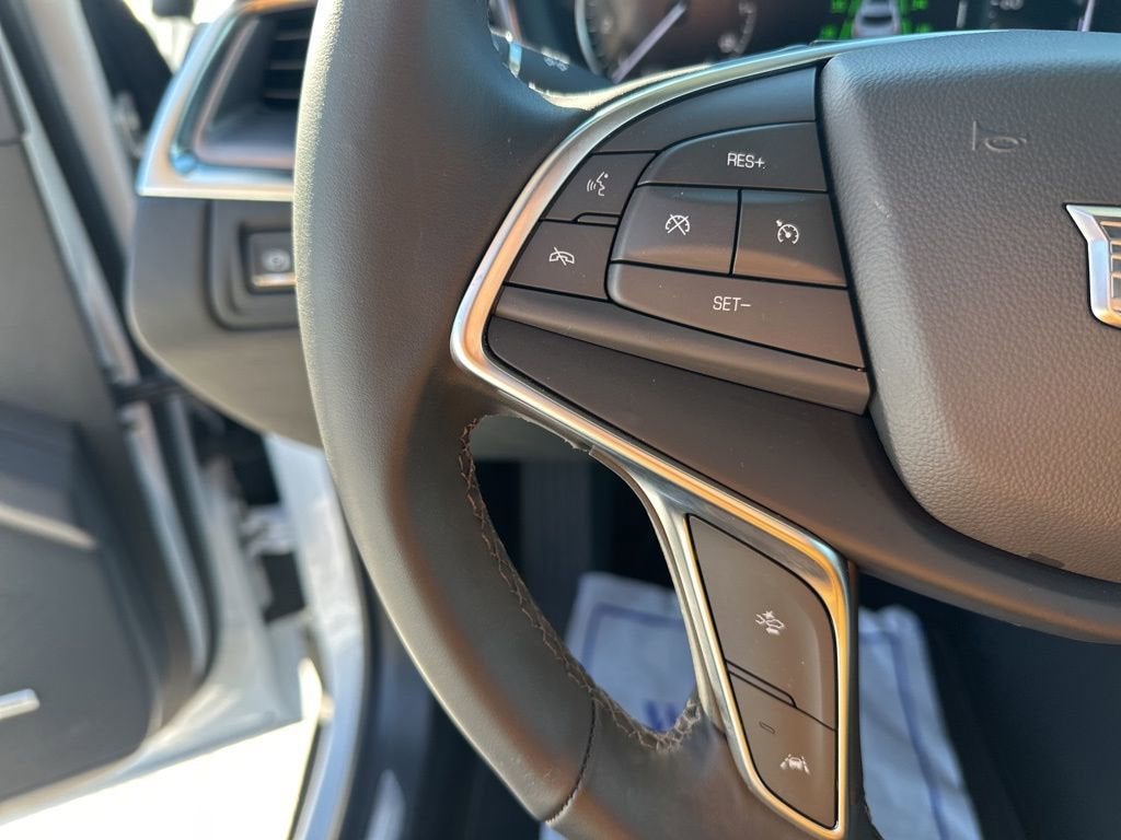 2025 Cadillac XT5 Luxury