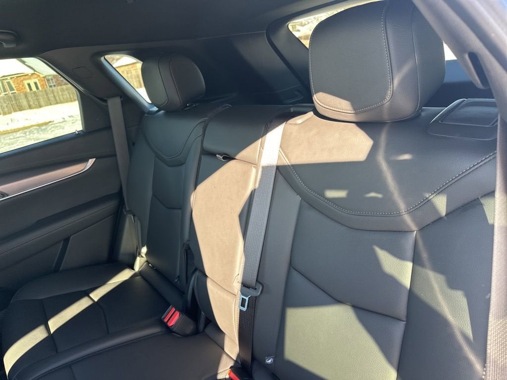 2025 Cadillac XT5 Luxury