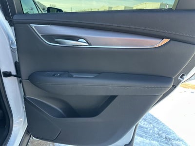 2025 Cadillac XT5 Luxury