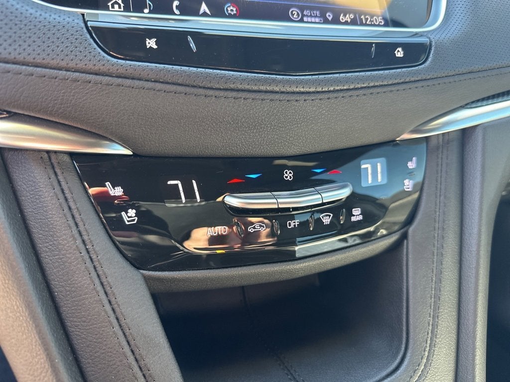 2025 Cadillac XT5 Sport