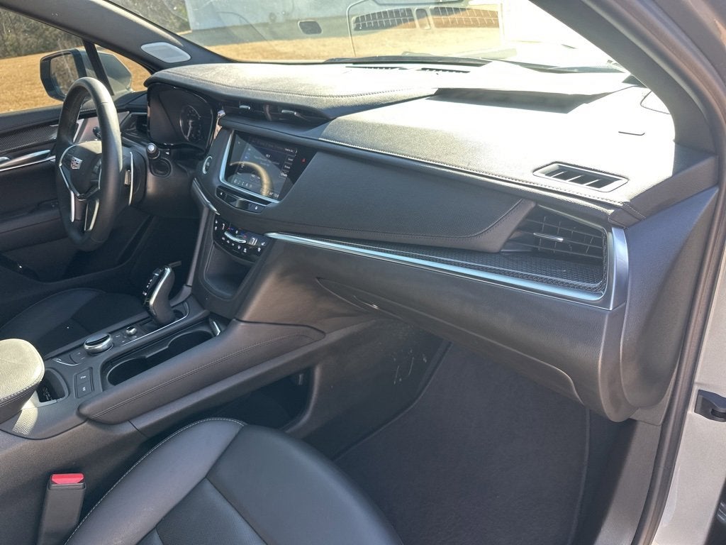 2025 Cadillac XT5 Sport