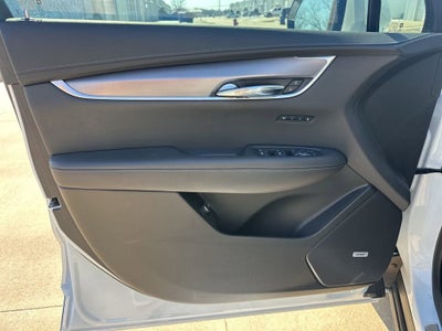 2024 Cadillac XT6 Luxury