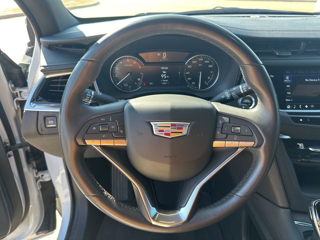 2024 Cadillac XT6 Luxury