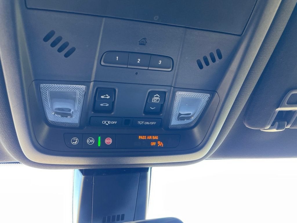 2025 Cadillac XT6 Luxury