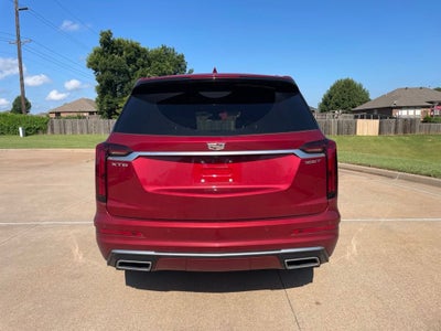 2025 Cadillac XT6 Luxury
