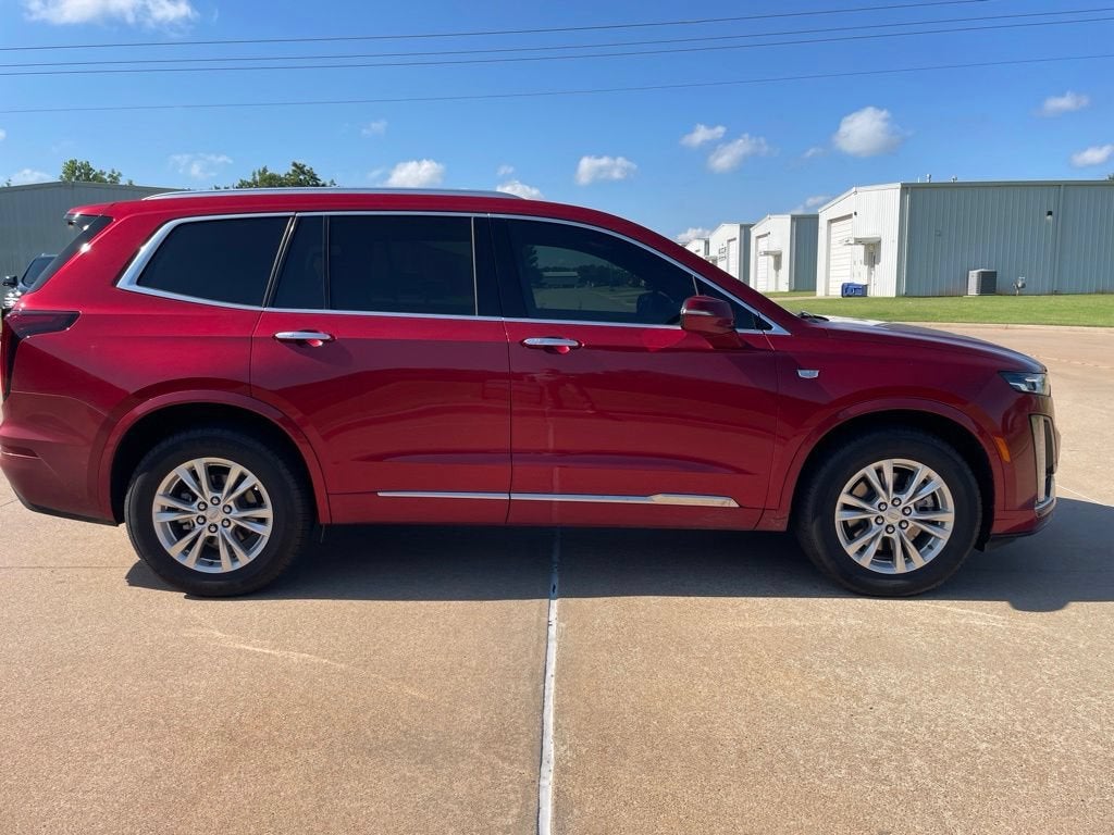 2025 Cadillac XT6 Luxury