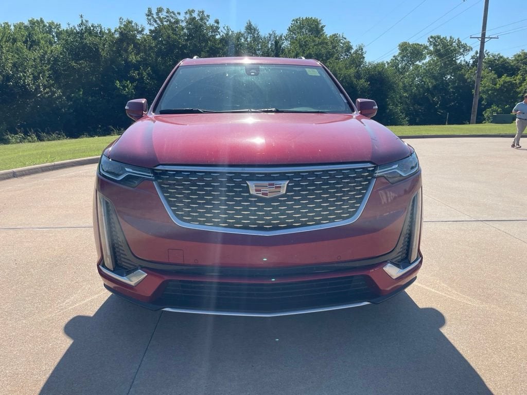 2025 Cadillac XT6 Luxury