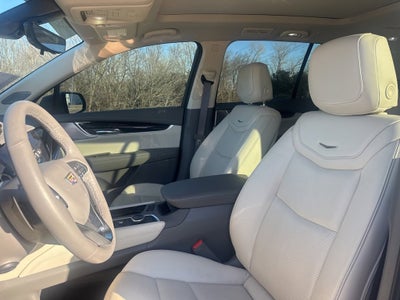 2025 Cadillac XT6 Premium Luxury