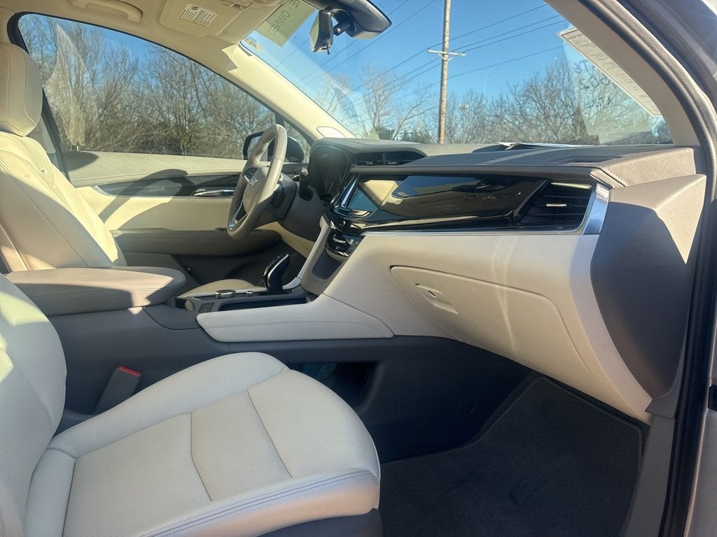 2025 Cadillac XT6 Premium Luxury