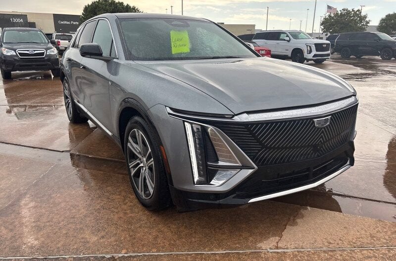 2024 Cadillac LYRIQ Luxury 1