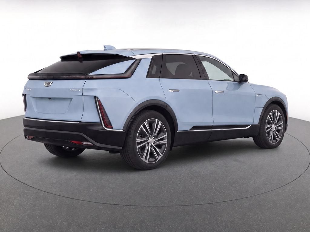 2024 Cadillac LYRIQ Luxury 1