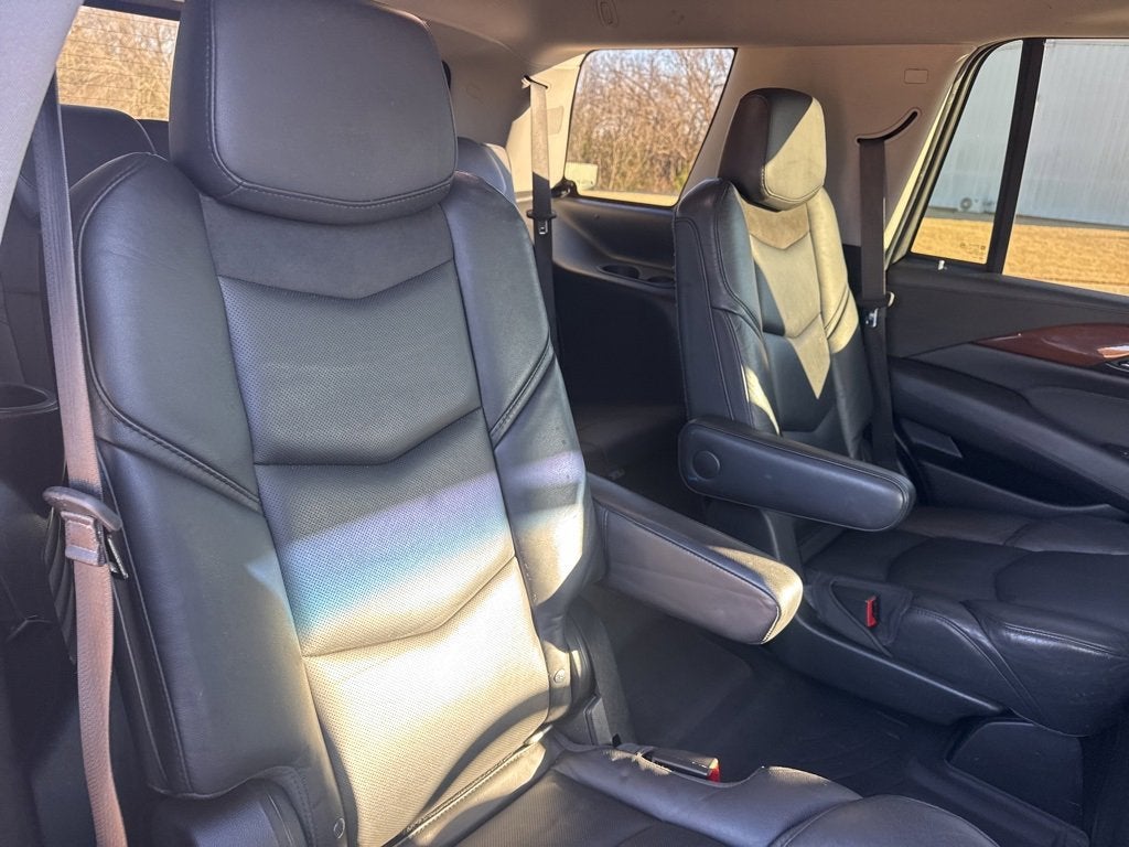 2018 Cadillac Escalade Luxury