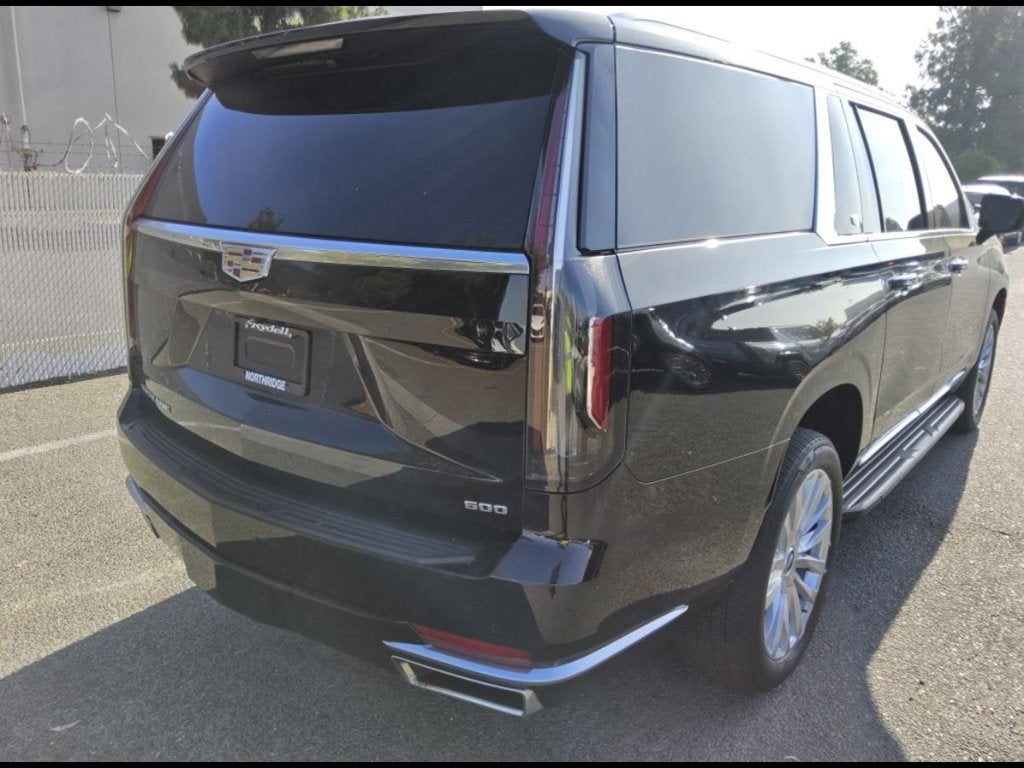 2024 Cadillac Escalade ESV Luxury