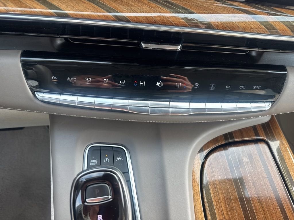 2023 Cadillac Escalade Premium Luxury Platinum