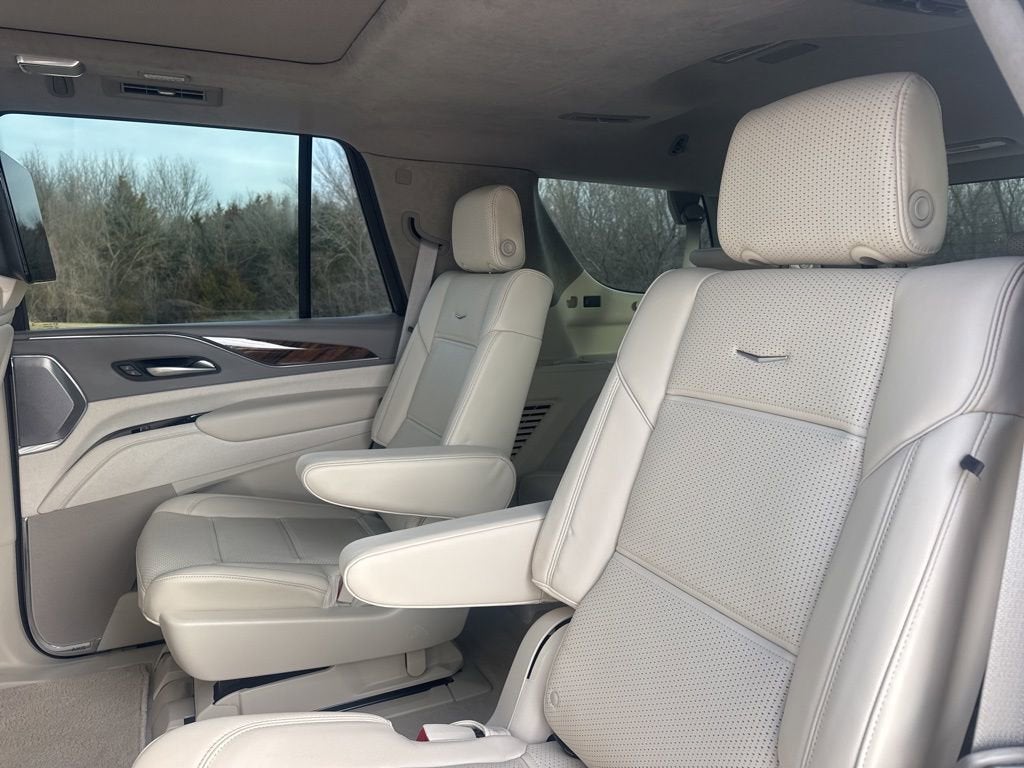 2023 Cadillac Escalade Premium Luxury Platinum