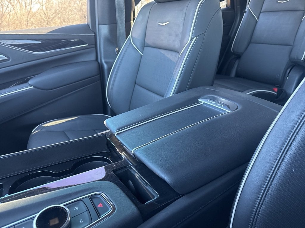 2024 Cadillac Escalade Sport